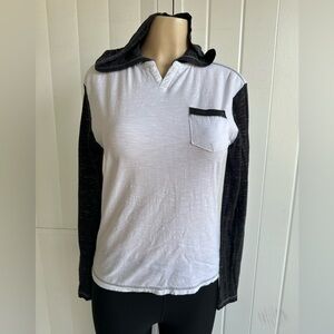 Broken Threads Hooded Long Sleeve Teeshirt Size Large 14/16